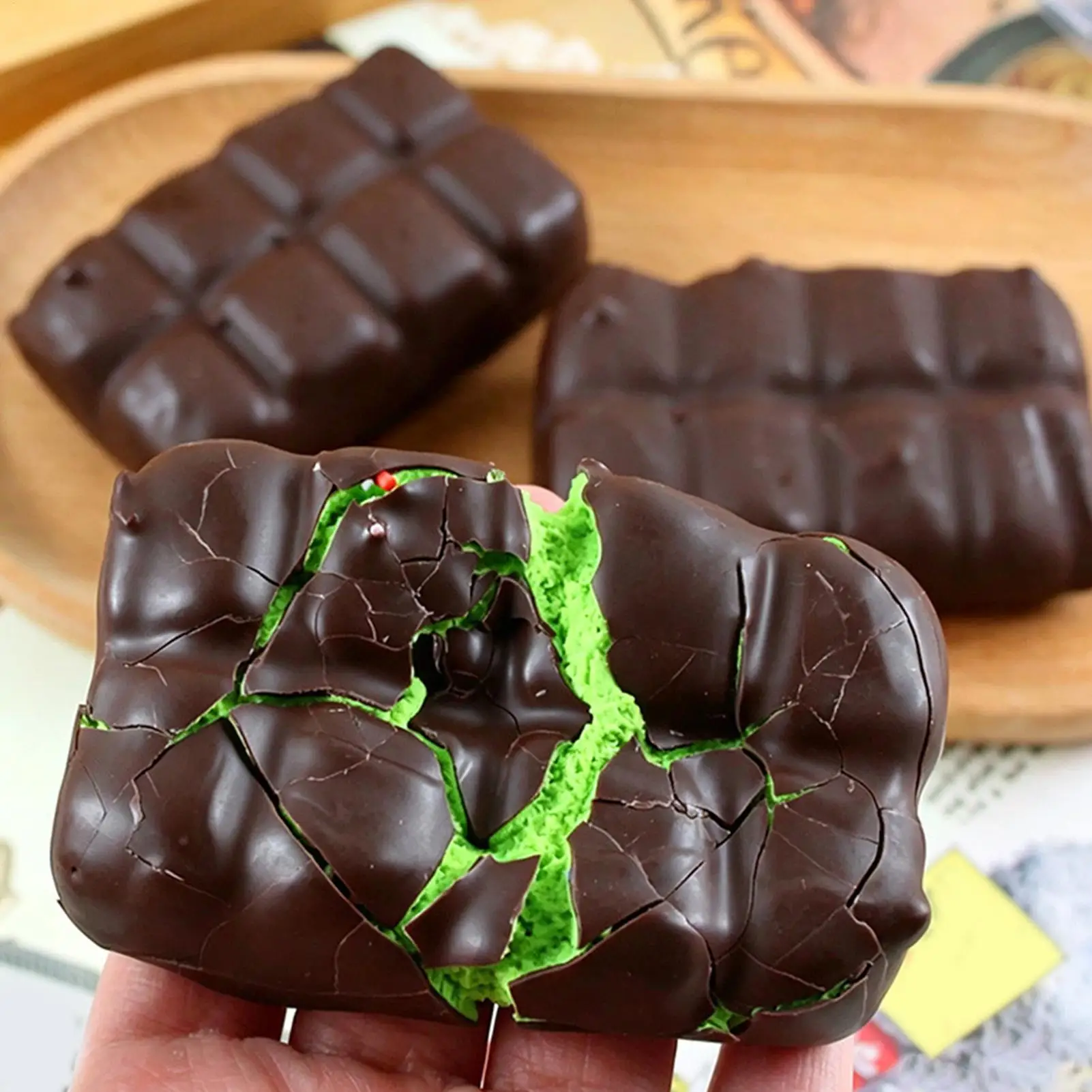 Chocolate Squishy Squeeze Toy  - đánh giá và giá Food & Snacks Coloring Book Bold & Easy Designs For Adults And Kids Bold & Easy Coloring Books